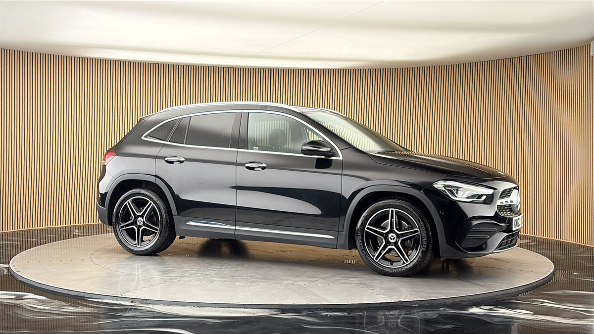More views of Mercedes-Benz GLA