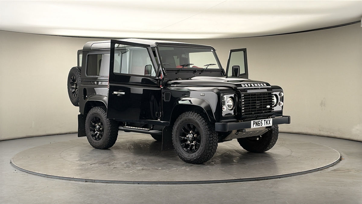More views of Land Rover Defender 90