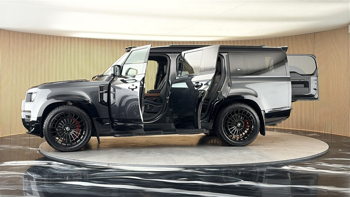 More views of Land Rover Defender 130