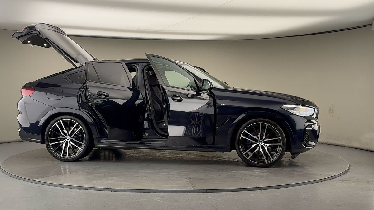 More views of BMW X6