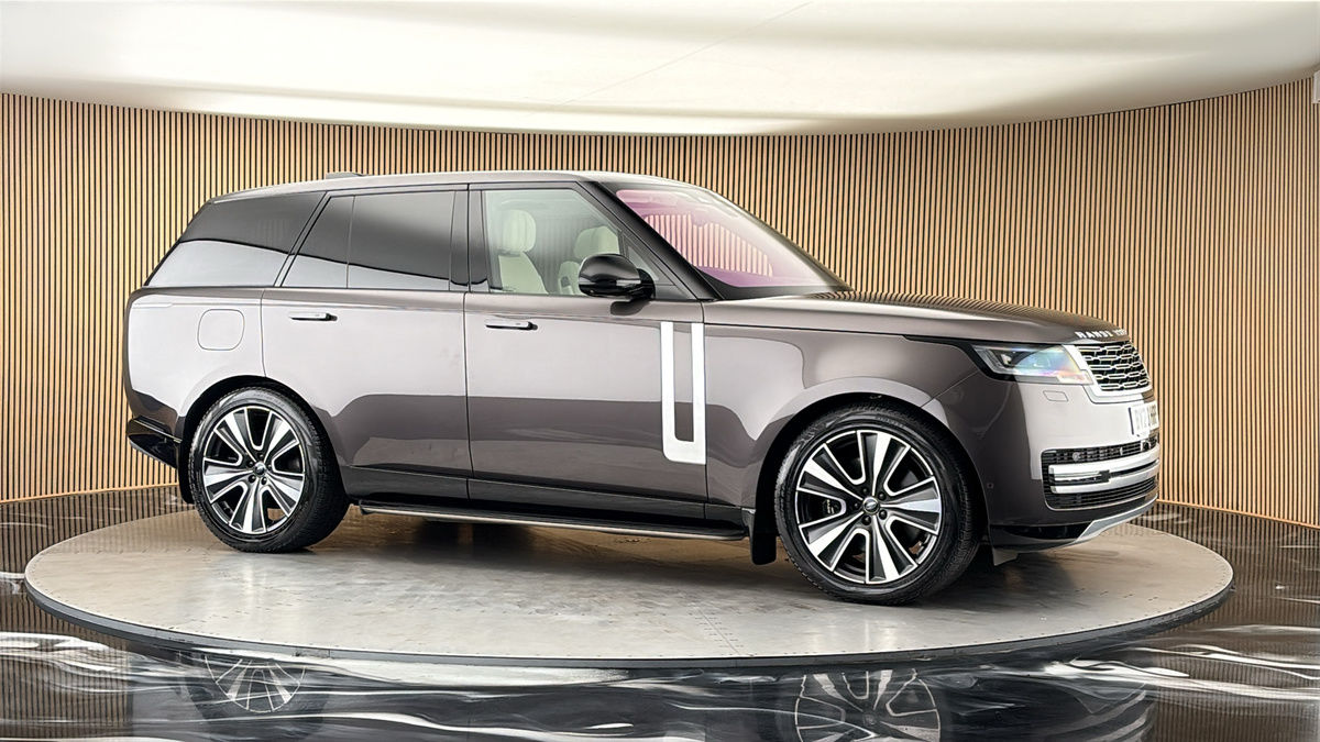 More views of Land Rover Range Rover