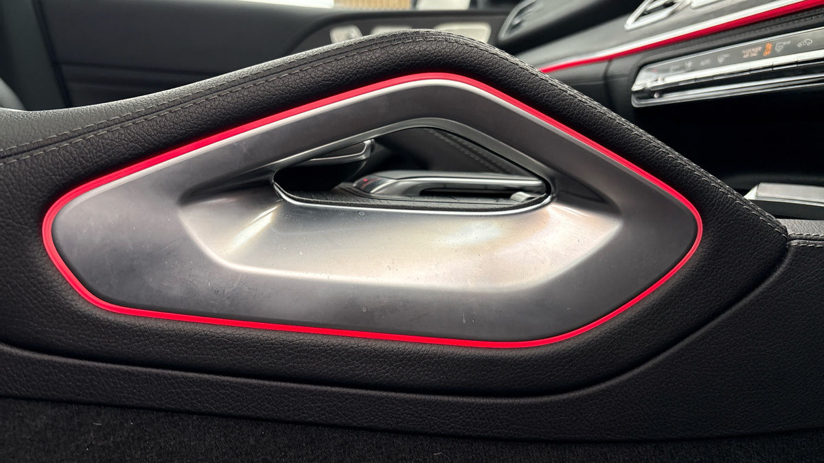 Mercedes-Benz GLE Image 34
