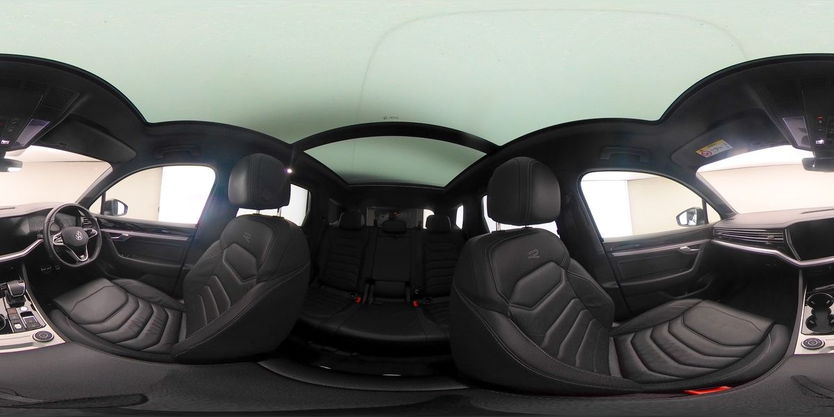 More views of Volkswagen Touareg