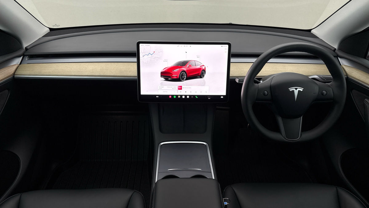 Tesla Model Y Image 12