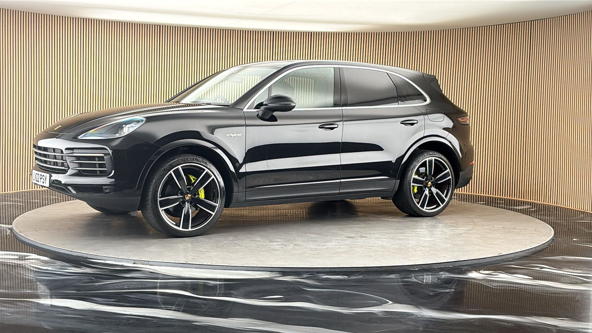 More views of Porsche Cayenne