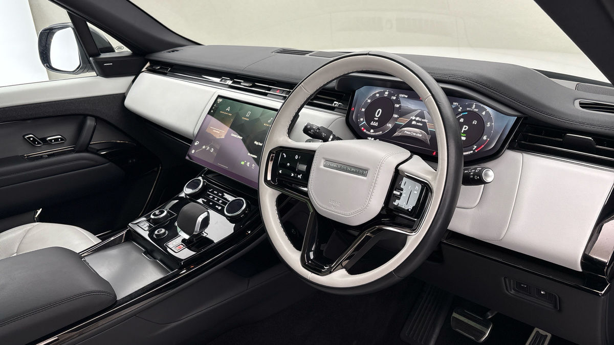 Land Rover Range Rover Sport Urban Image 5