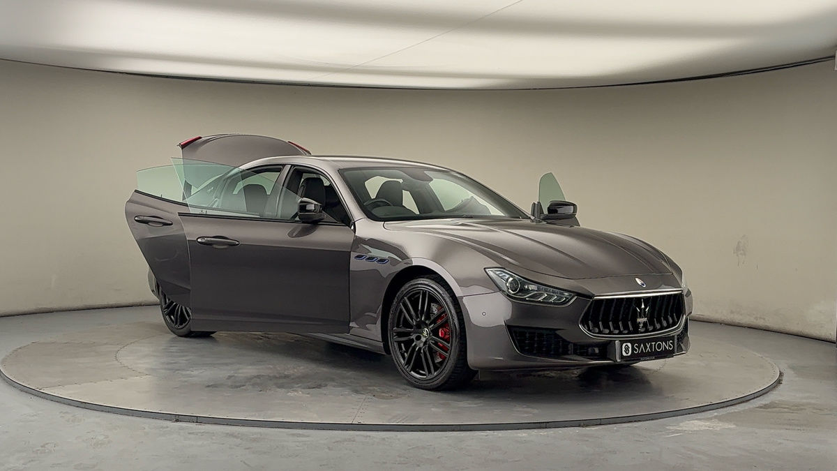 More views of Maserati Ghibli