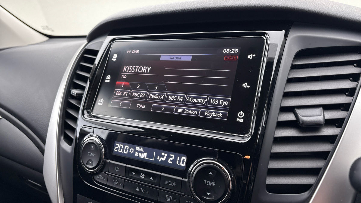 Mitsubishi Shogun Sport Image 17