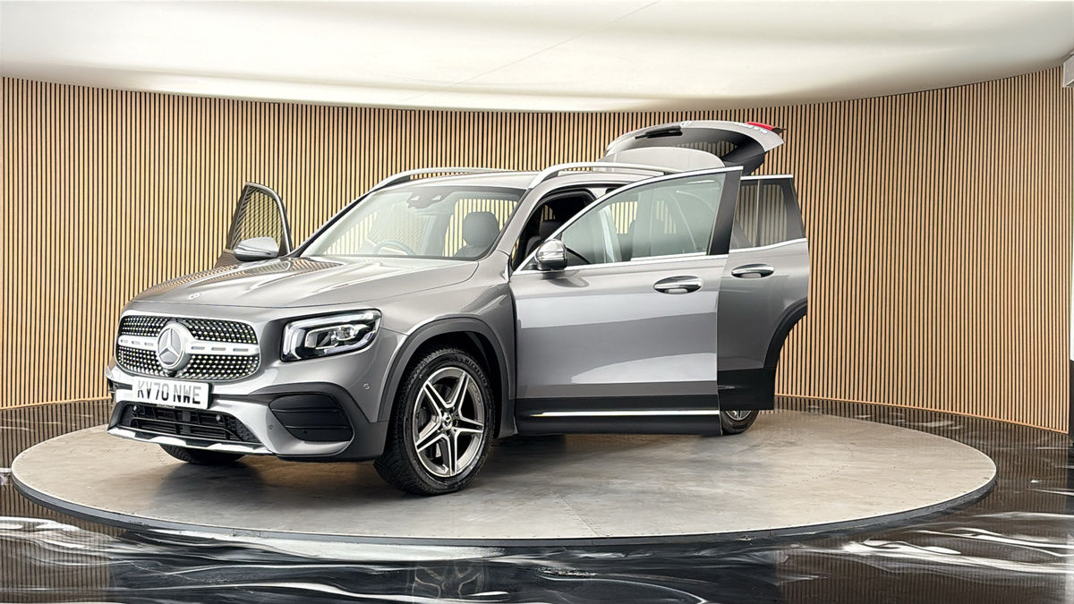 More views of Mercedes-Benz GLB