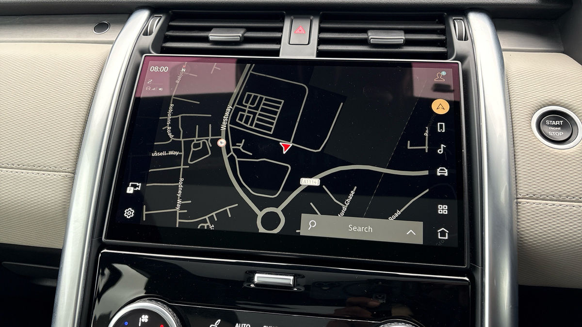 Land Rover Discovery Image 17