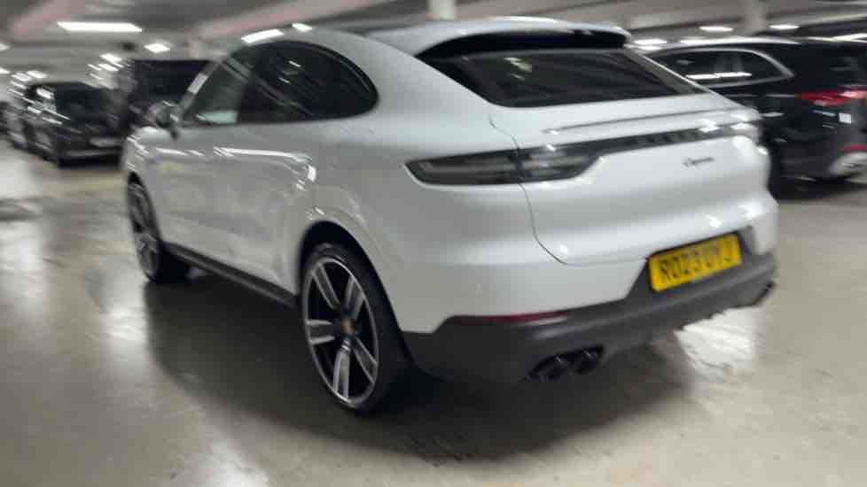 More views of Porsche Cayenne