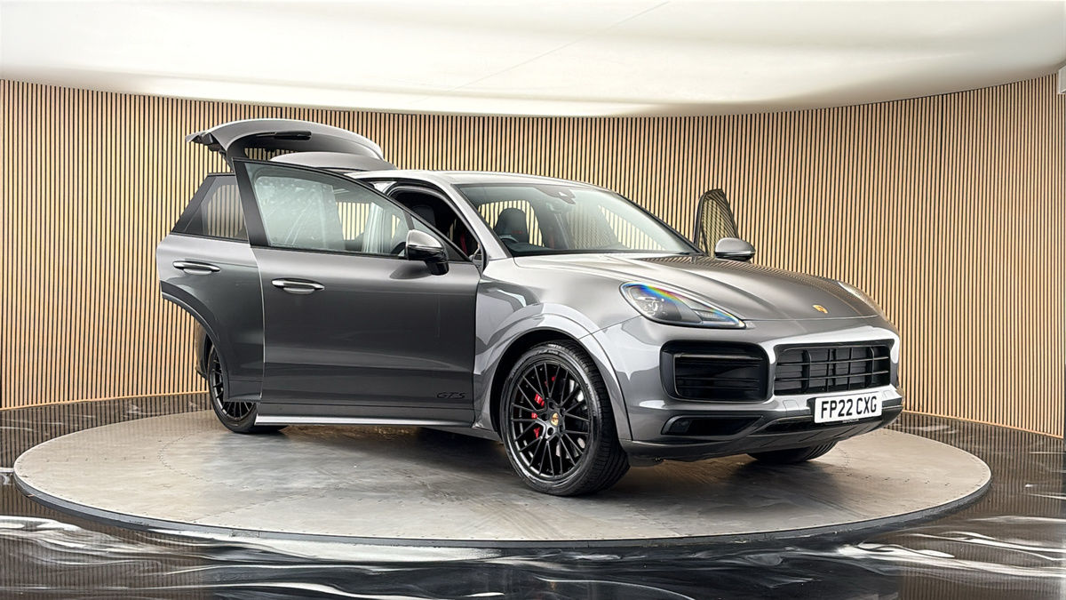 More views of Porsche Cayenne