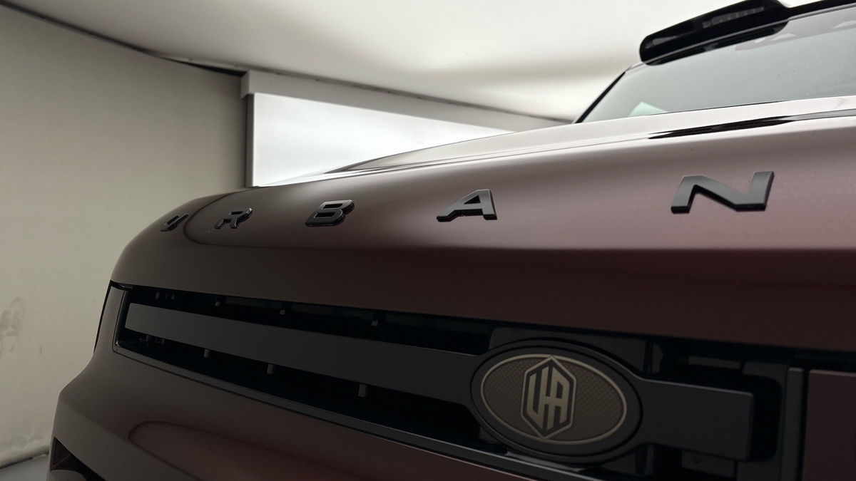 Land Rover Defender 110 Urban Image 24