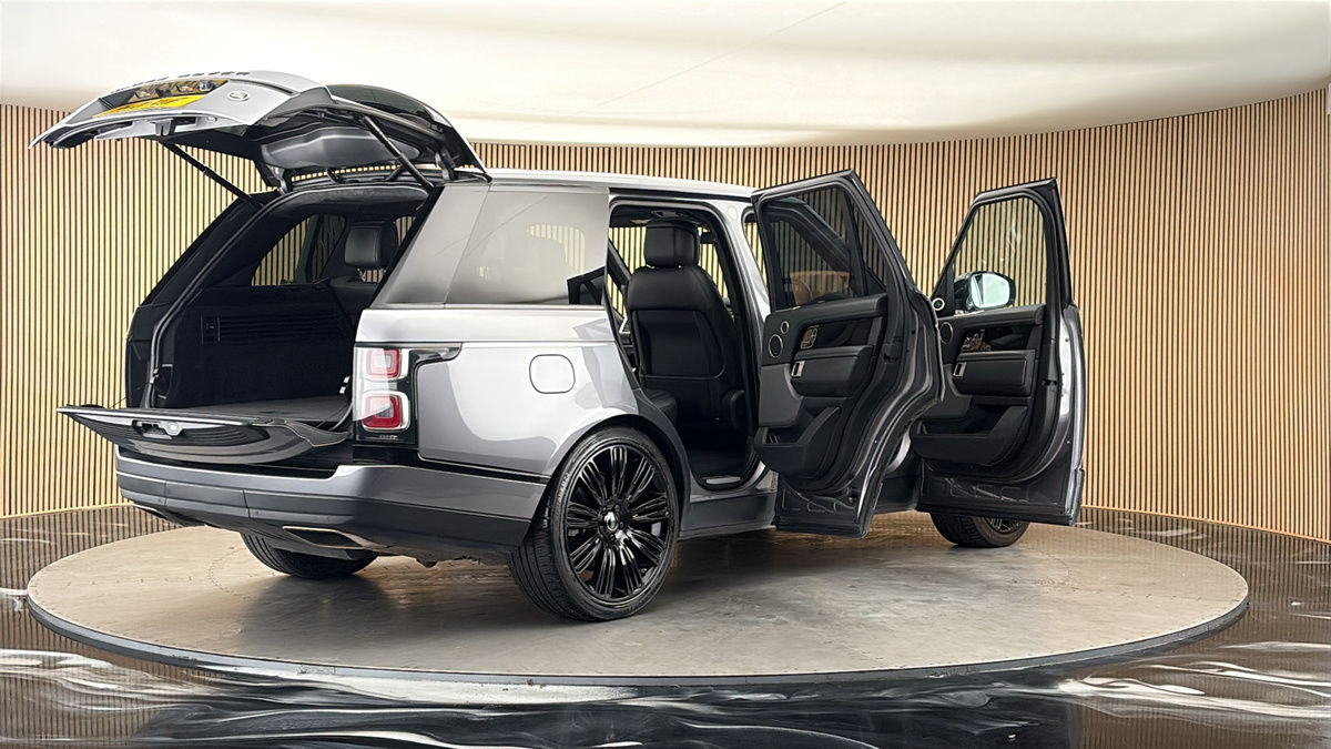 More views of Land Rover Range Rover
