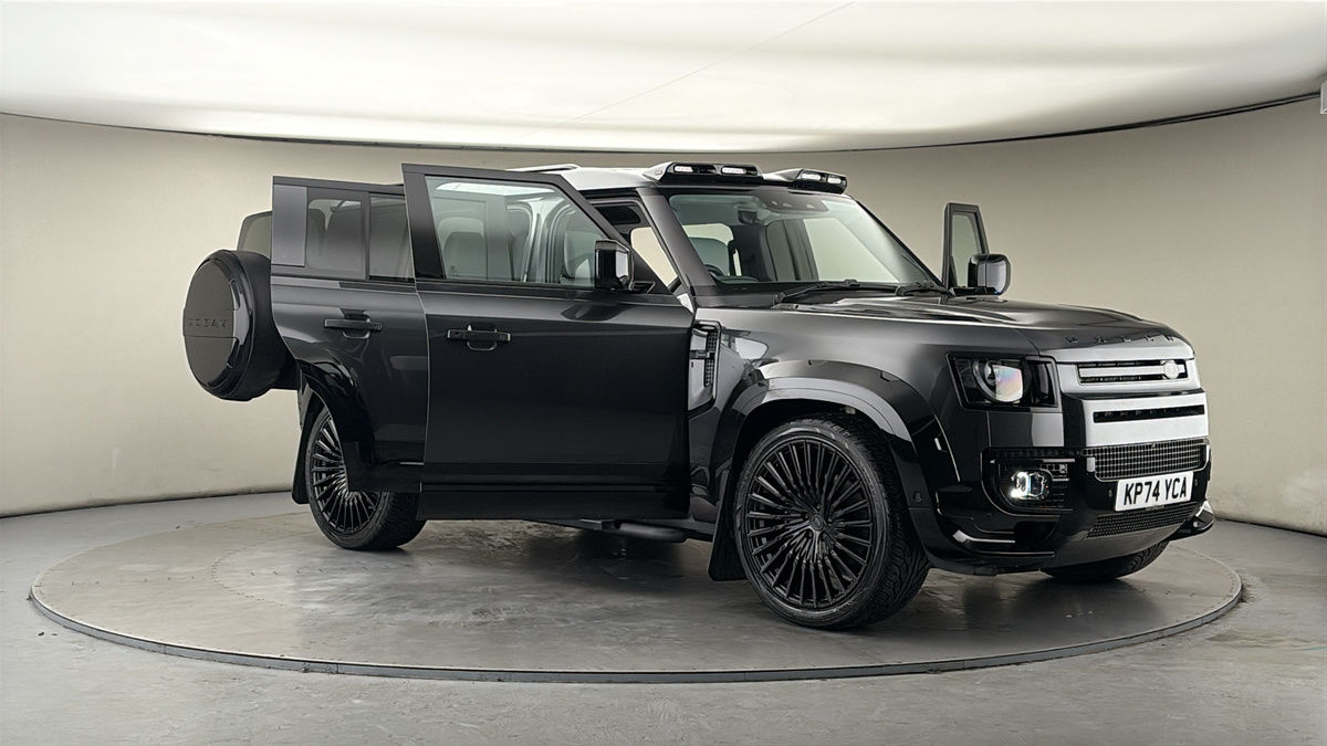 More views of Land Rover Defender 110