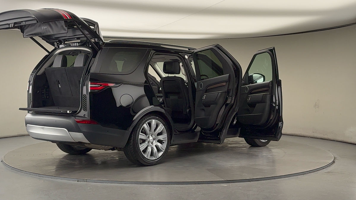 More views of Land Rover Discovery