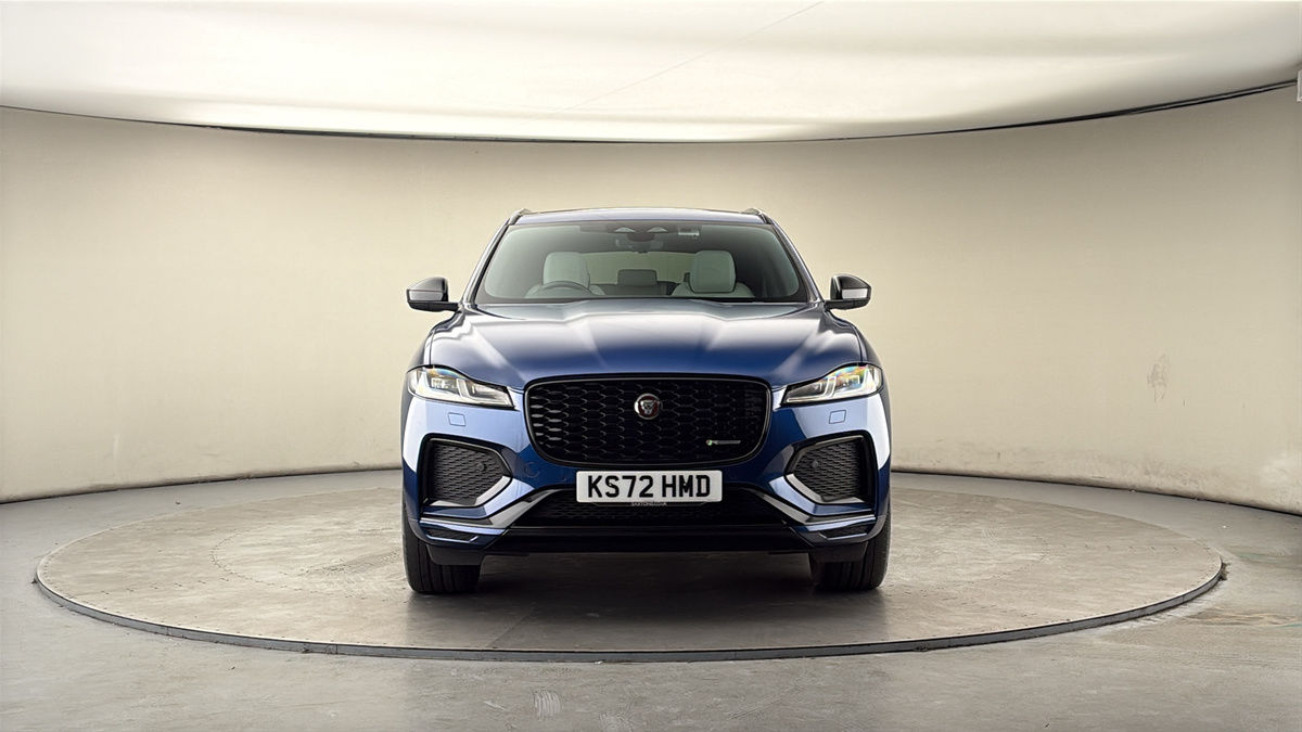 Jaguar F-PACE Image 3