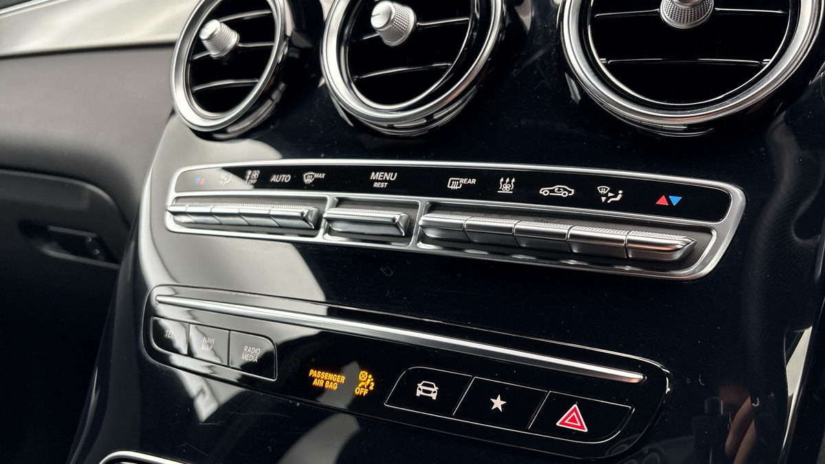 Mercedes-Benz GLC Image 6