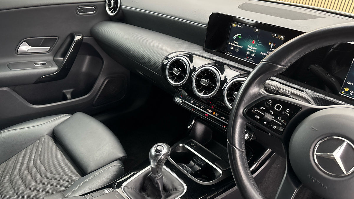 Mercedes-Benz A Class Image 18