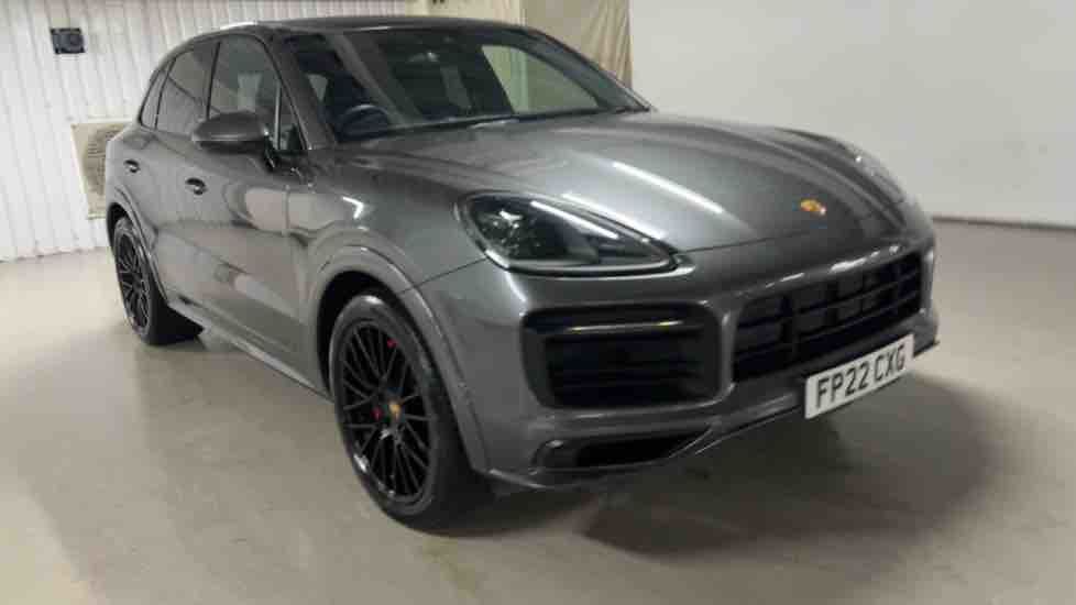 More views of Porsche Cayenne