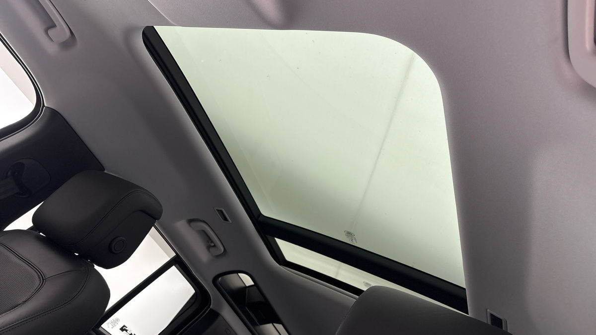 Land Rover Defender 110 Urban Image 6