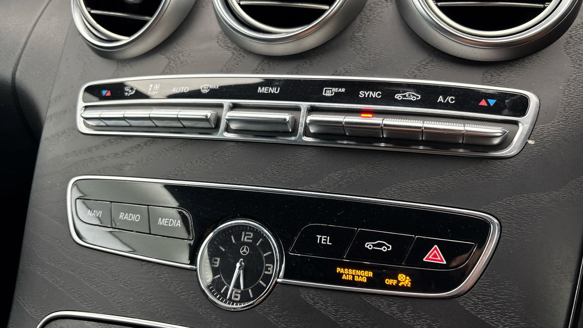 Mercedes-Benz C Class Image 25