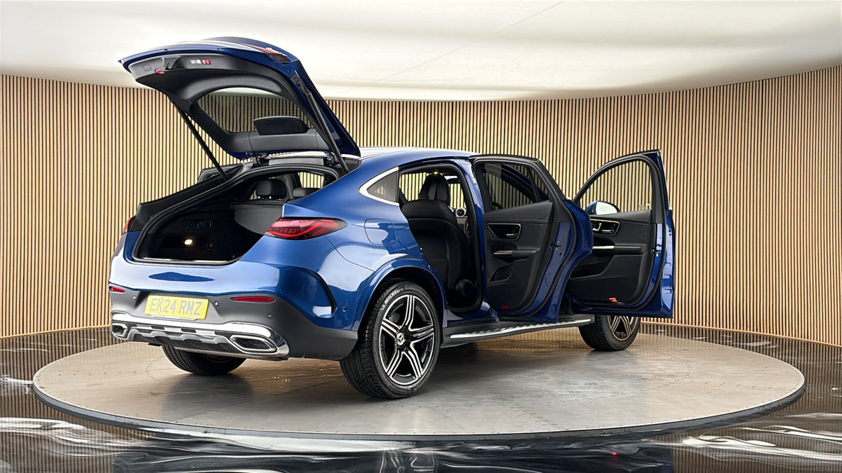 More views of Mercedes-Benz GLC