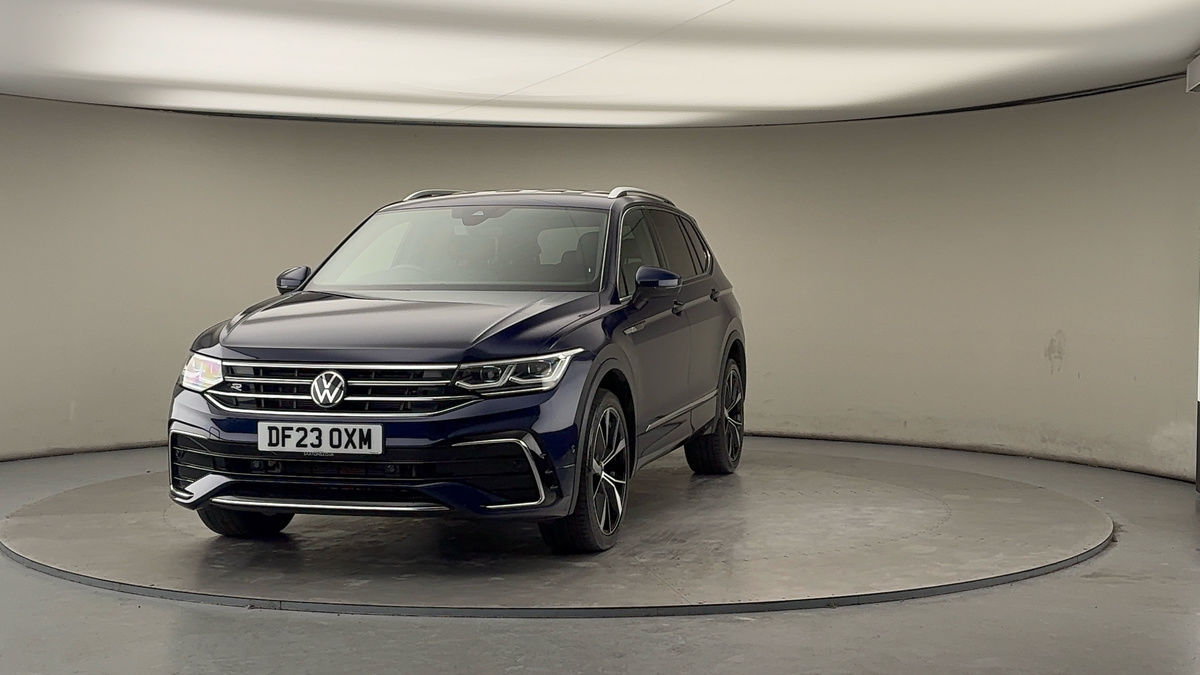 More views of Volkswagen Tiguan Allspace