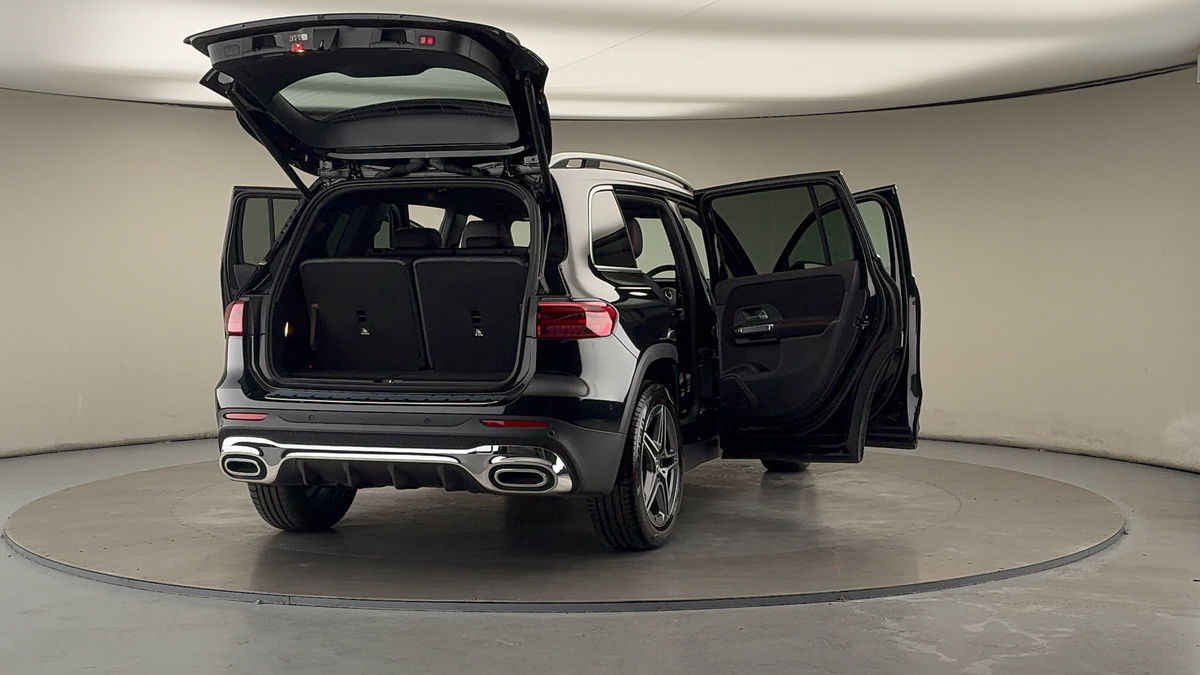 More views of Mercedes-Benz GLB