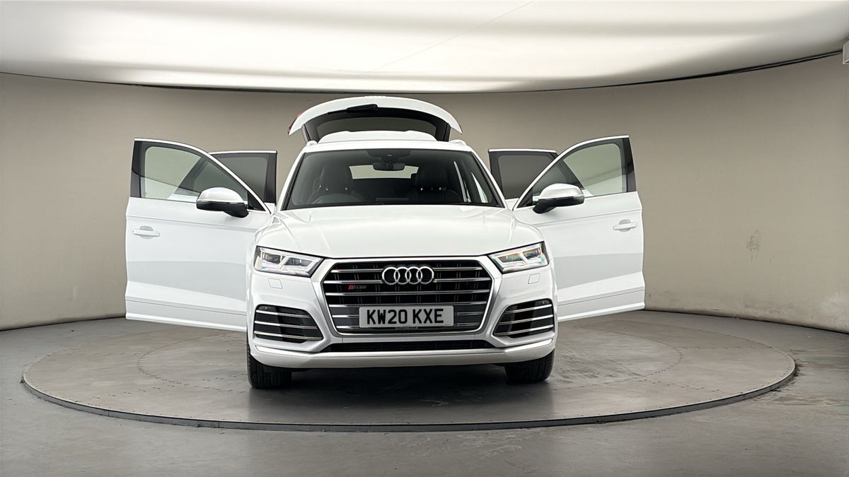 More views of Audi SQ5