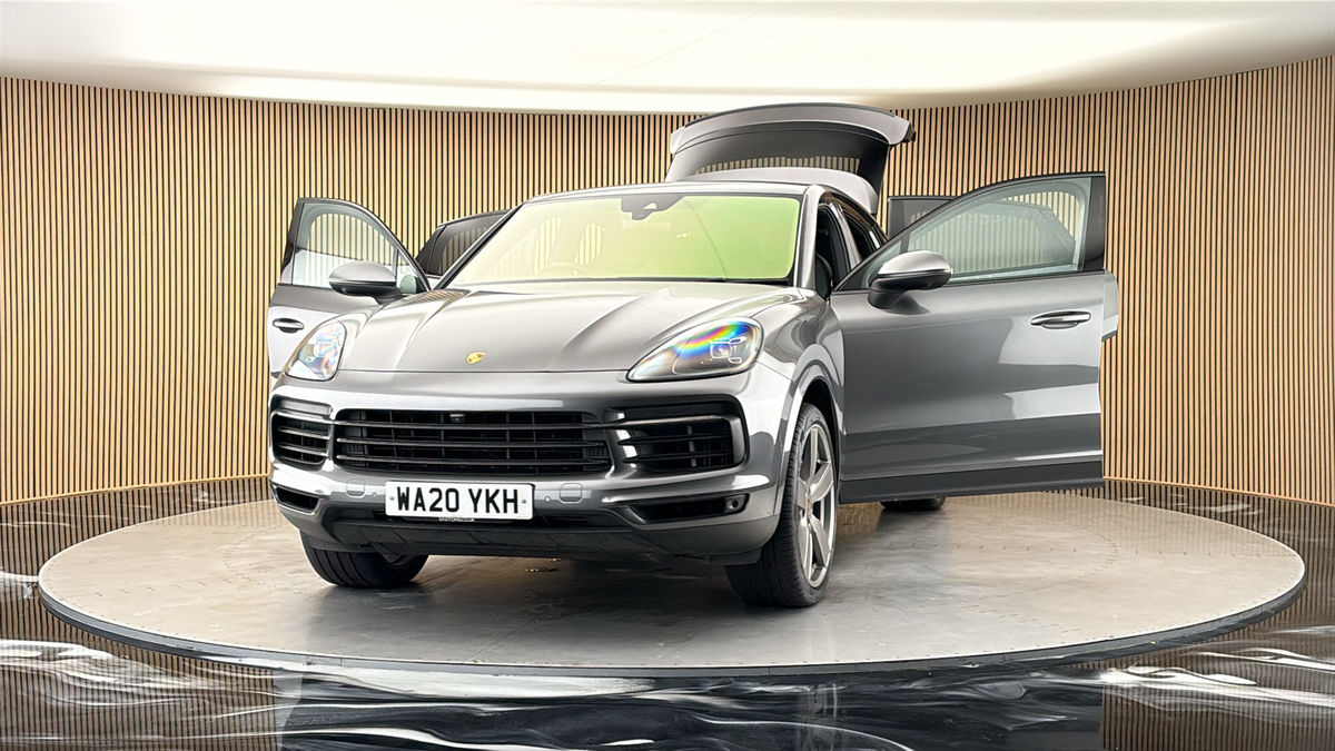 More views of Porsche Cayenne
