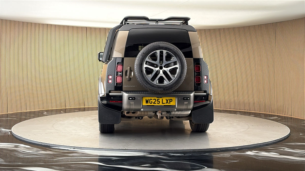 More views of Land Rover Defender 90