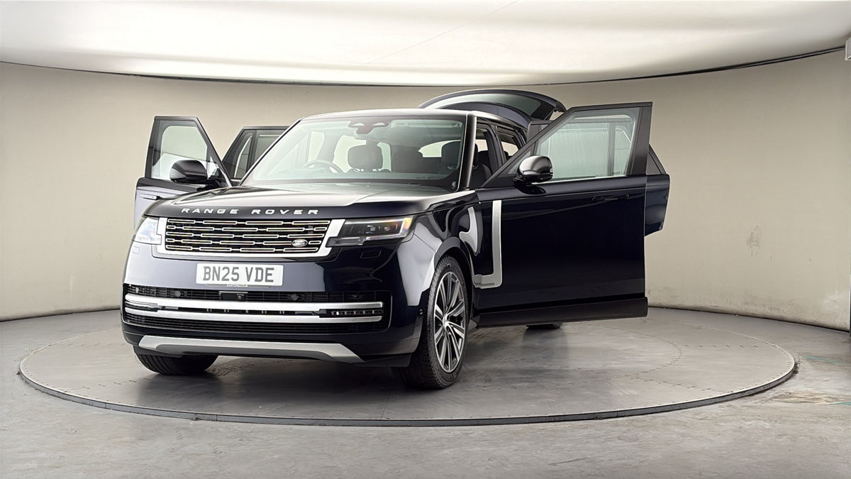 More views of Land Rover Range Rover
