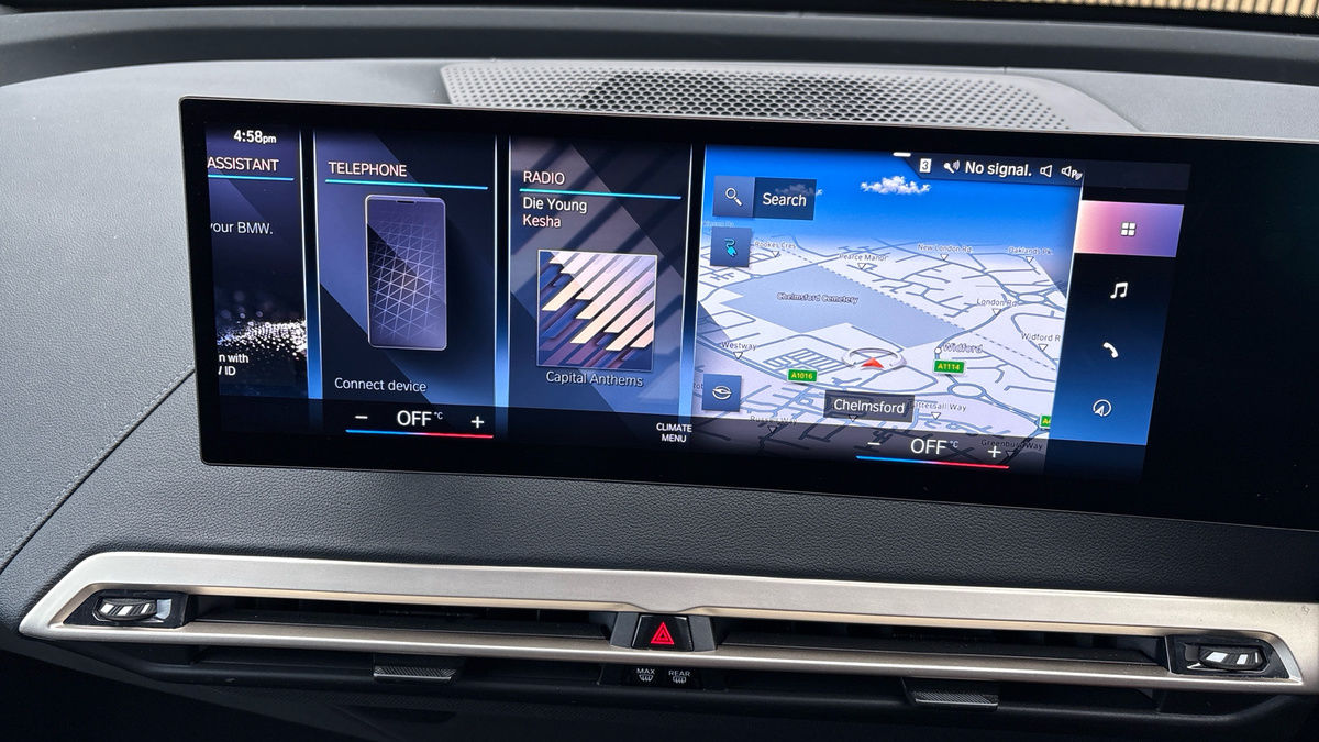BMW iX Image 17