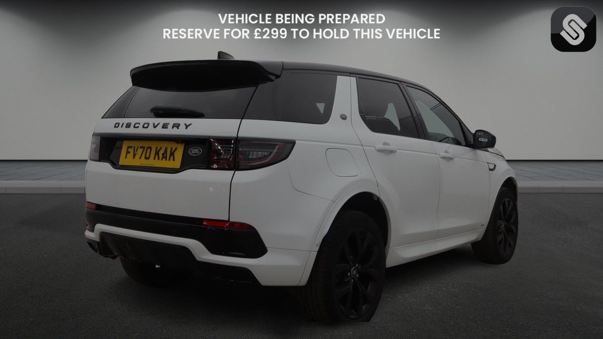 Land Rover Discovery Sport Image 4