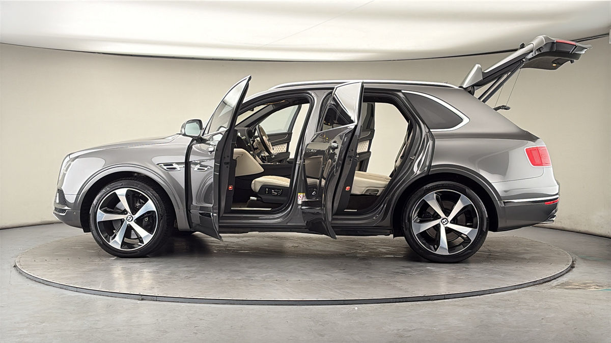 More views of Bentley Bentayga