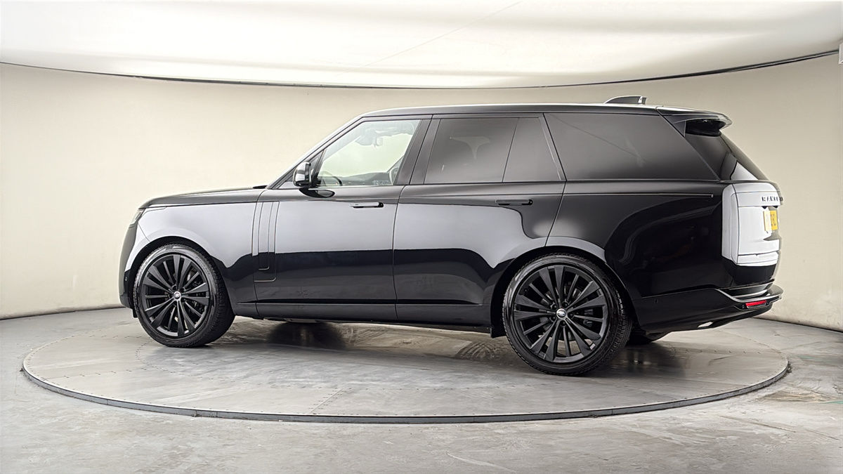 More views of Land Rover Range Rover