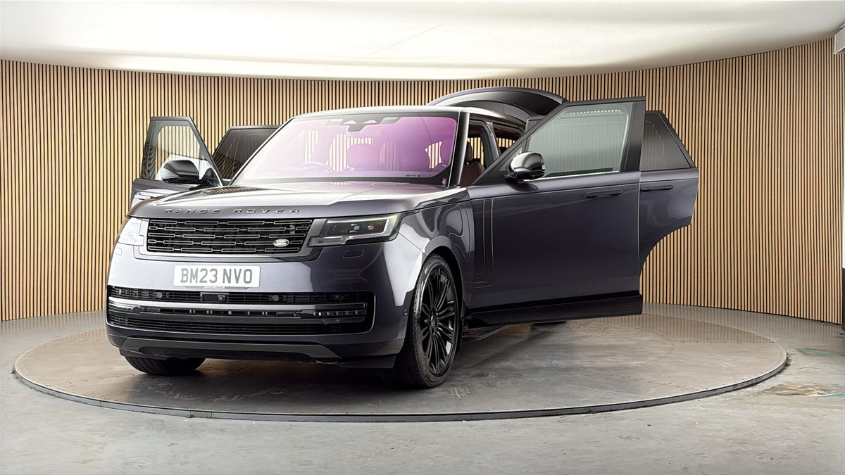 More views of Land Rover Range Rover