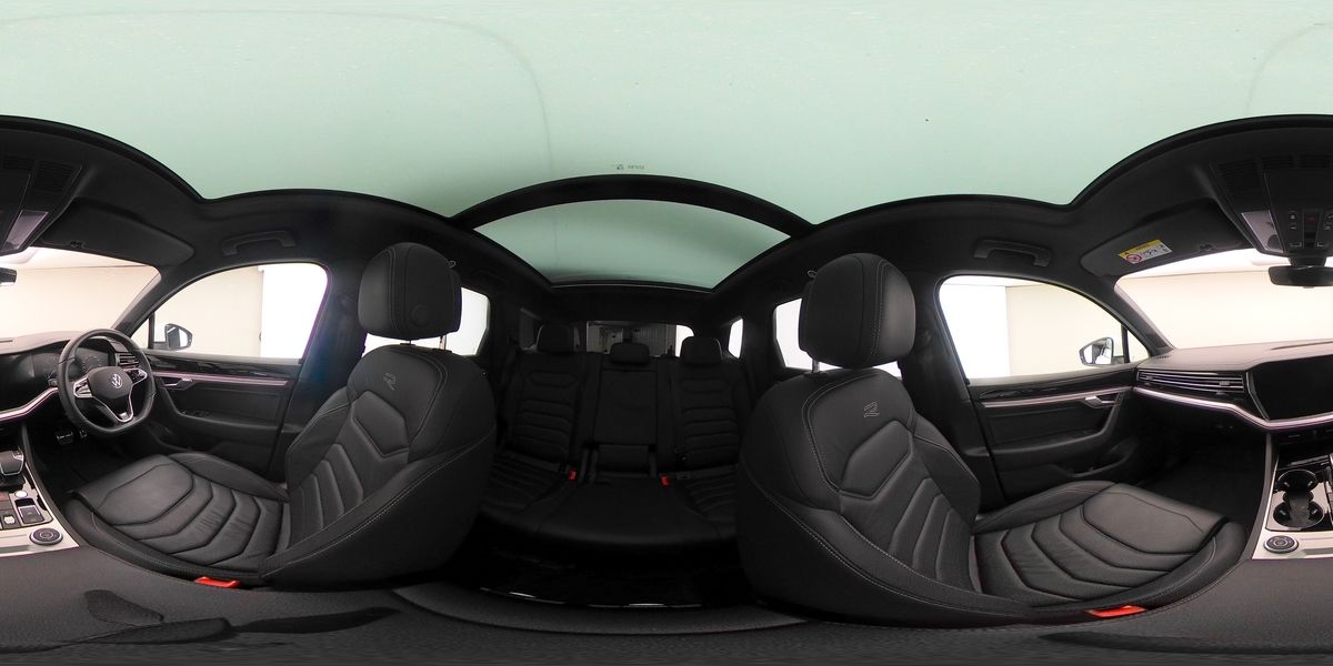 More views of Volkswagen Touareg