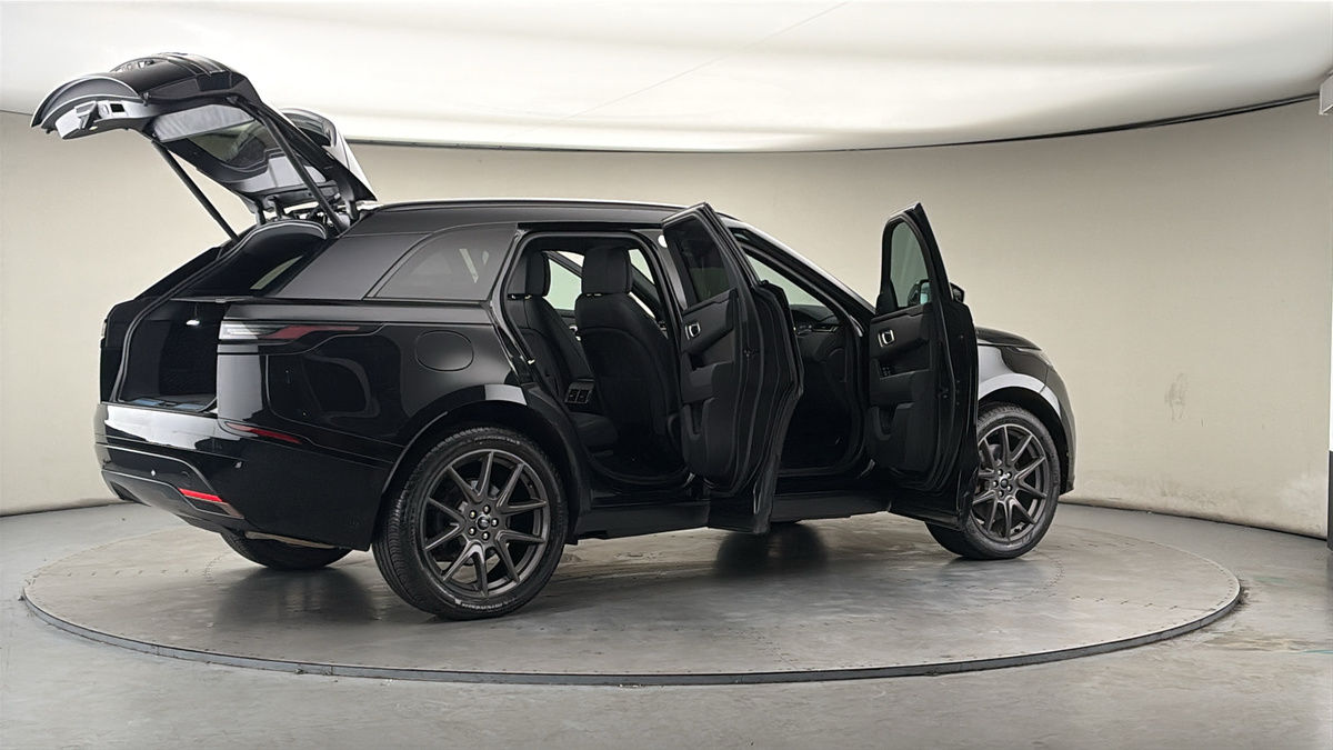 More views of Land Rover Range Rover Velar