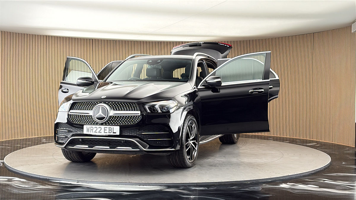 More views of Mercedes-Benz GLE