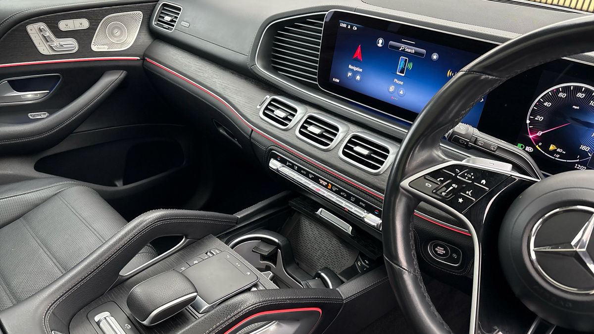 Mercedes-Benz GLE Image 18