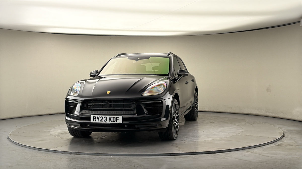 More views of Porsche Macan