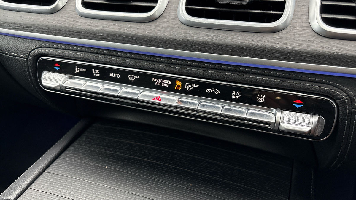 Mercedes-Benz GLE Image 31