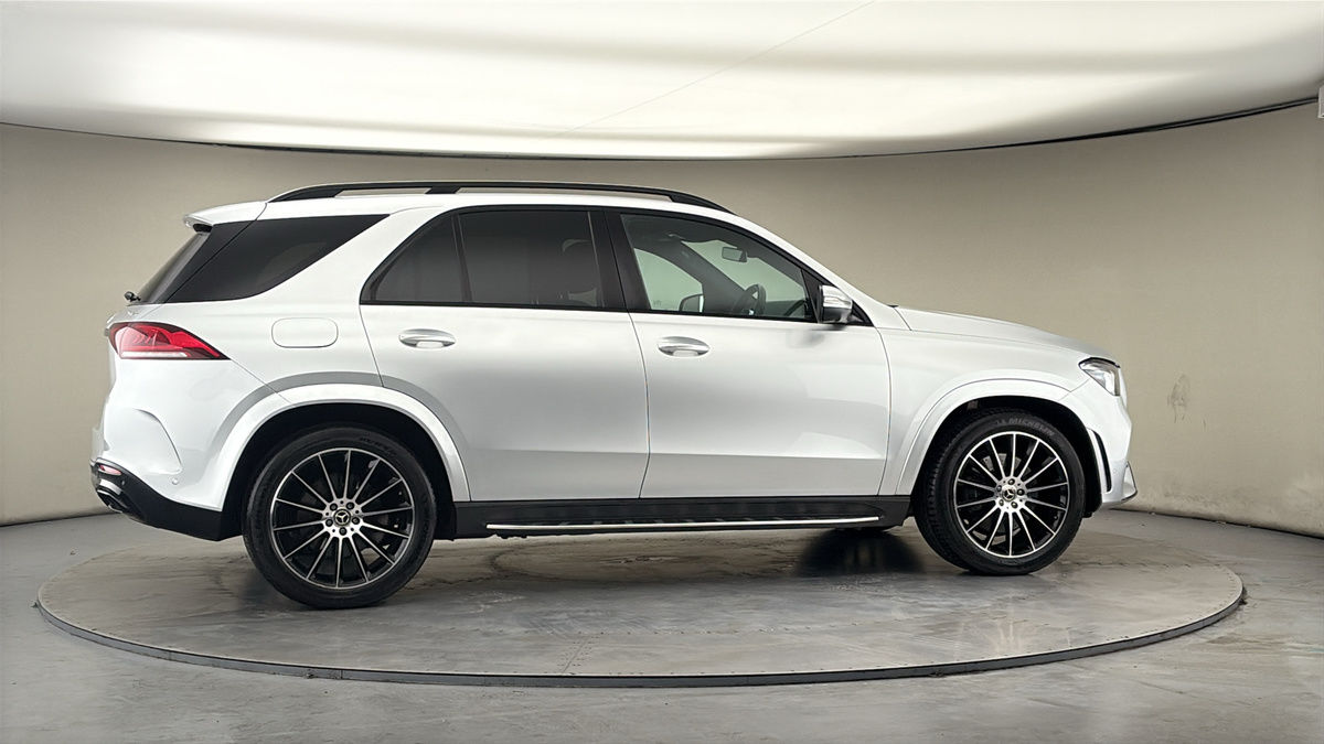 More views of Mercedes-Benz GLE