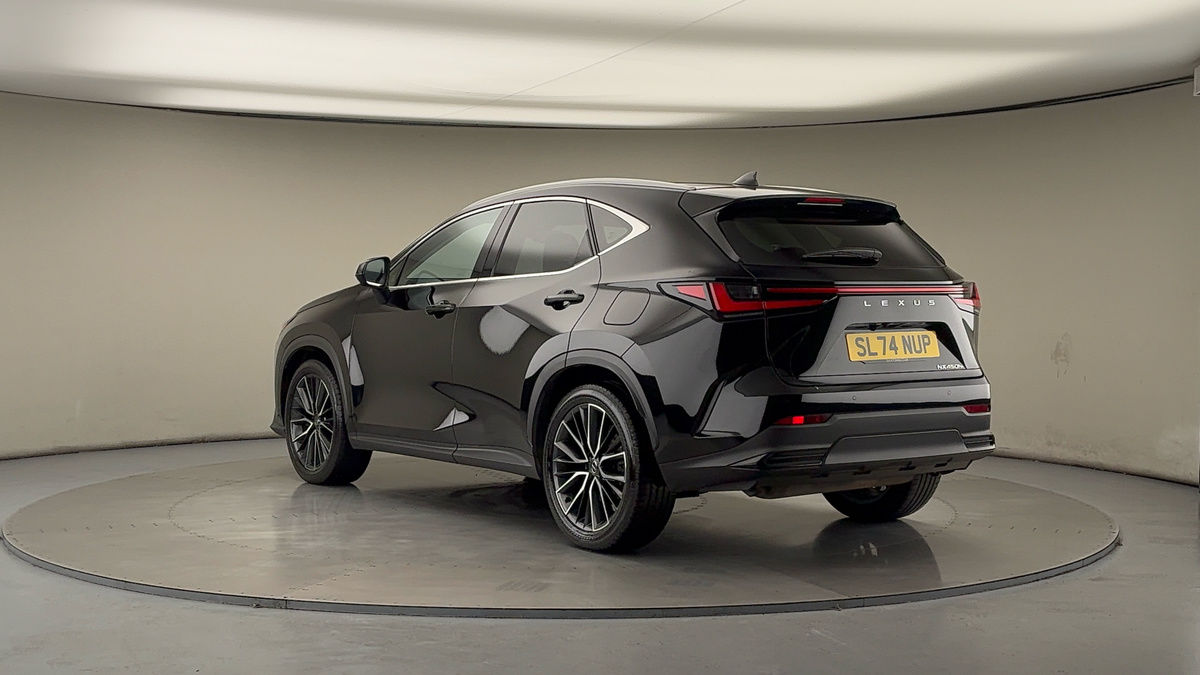 Lexus NX Image 2