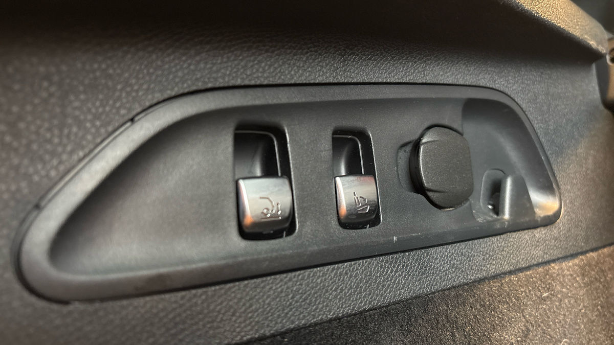 Mercedes-Benz GLC Image 38
