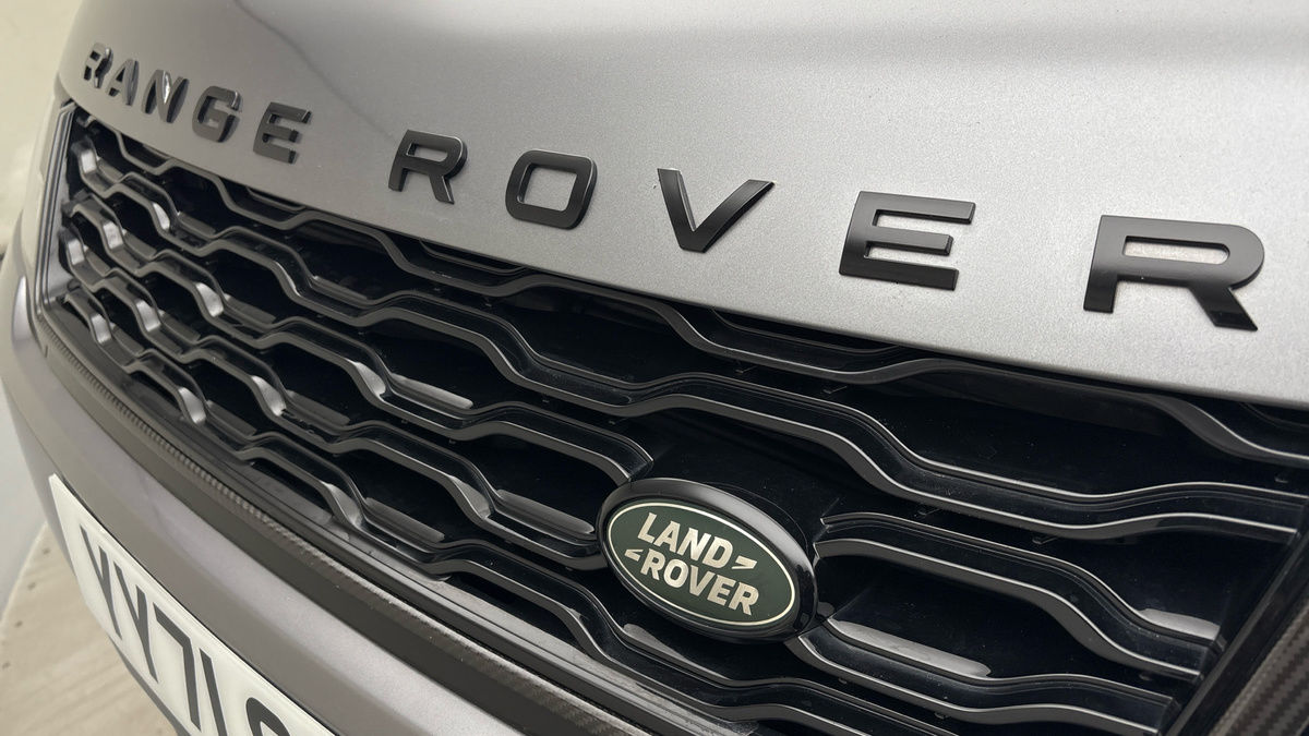 Land Rover Range Rover Sport Image 24
