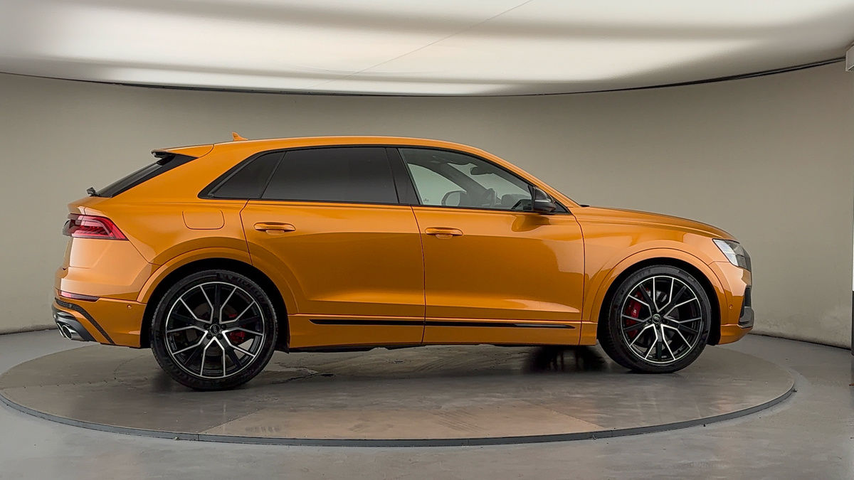 More views of Audi SQ8
