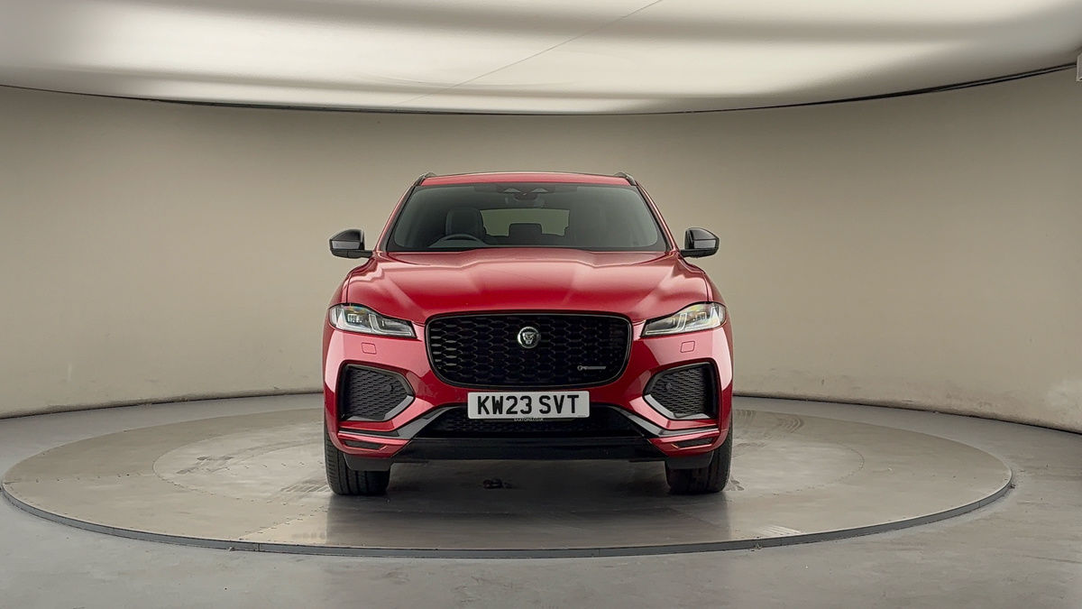 Jaguar F-PACE Image 3